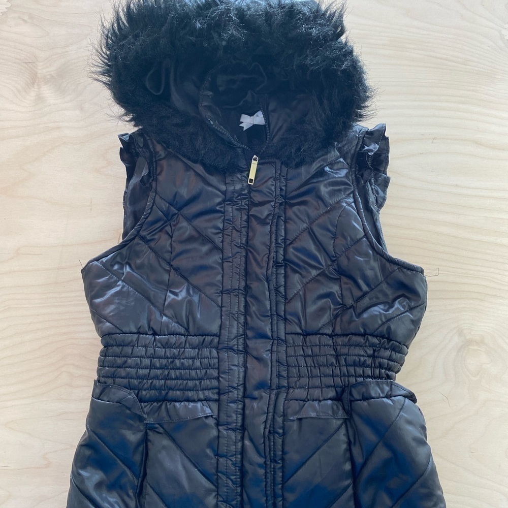 Ashley Puffer Hooded Vest size Medium (EM)